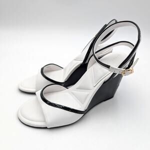 Karl Lagerfeld Paris Kersey Wedge Sandal Women's Bright White Size US7M EU37.5